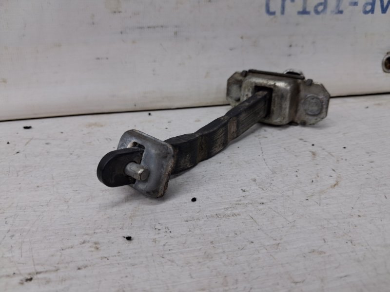 Ограничитель двери задний левый Subaru Forester SJ 2.0 diesel EE20Z Ограничитель двери задний левый Subaru Forester SJ 2.0 diesel EE20Z