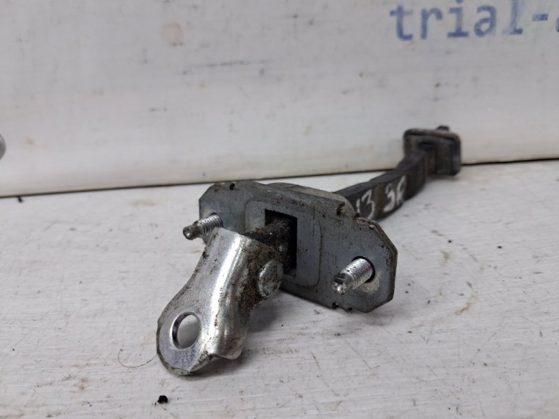 Ограничитель двери задний правый Forester 2012-2018 SJ 2.0 diesel EE20Z Ограничитель двери задний правый Forester 2012-2018 SJ 2.0 diesel EE20Z