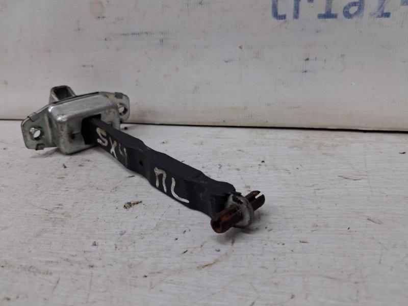 Ограничитель двери передний левый Suzuki SX4 1 2.0 Бензин J20A Ограничитель двери передний левый Suzuki SX4 1 2.0 Бензин J20A