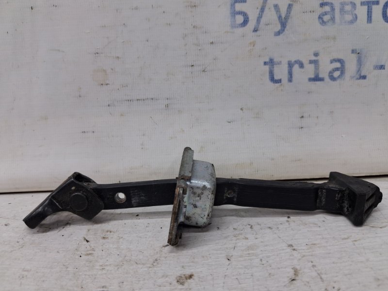 Ограничитель двери передний левый Mazda 3 2003-2009 BK 1.6 бензин Z6 BHN972270 Б/У