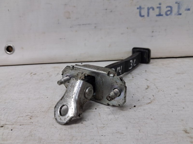 Ограничитель двери задний левый Outback 2009-2015 BR 2.5 бензин Ej253 Ограничитель двери задний левый Outback 2009-2015 BR 2.5 бензин Ej253