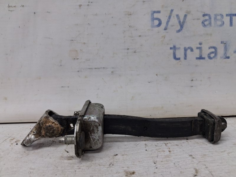 Запчасть ограничитель двери задний правый Subaru Outback 2009-2015 BR 2.5 бензин Ej253 62124AJ010 Б/У Ограничитель двери задний правый Subaru Outback 2009-2015 BR 2.5 бензин Ej253 62124AJ010 Б/У