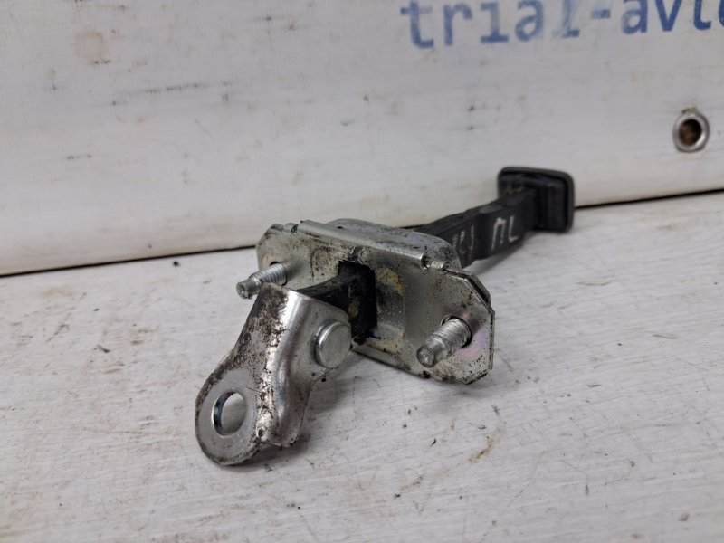 Ограничитель двери передний левый Outback 2009-2015 BR 2.5 бензин Ej253 Ограничитель двери передний левый Outback 2009-2015 BR 2.5 бензин Ej253