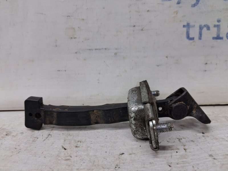 Запчасть ограничитель двери задний левый Kia Sportage 2010-2016 SL 1.7 diesel D4FD 794803W000 Б/У Ограничитель двери задний левый Kia Sportage 2010-2016 SL 1.7 diesel D4FD 794803W000 Б/У