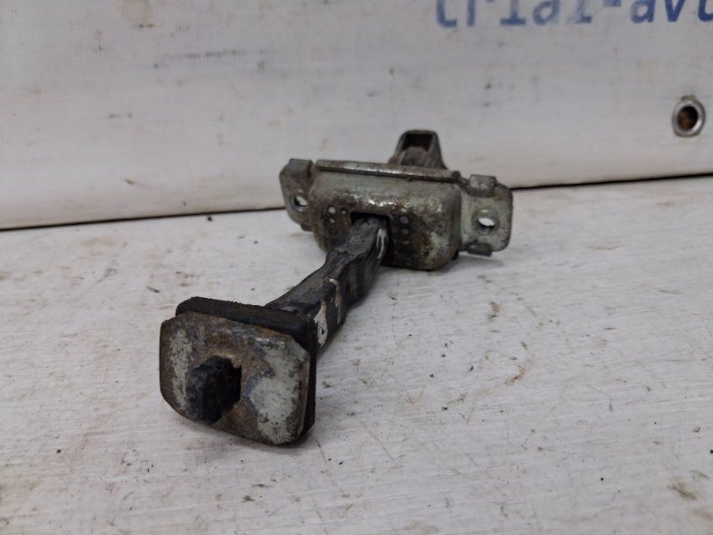 Ограничитель двери задний правый Hyundai I30 FD 1.6 diesel D4FB Ограничитель двери задний правый Hyundai I30 FD 1.6 diesel D4FB