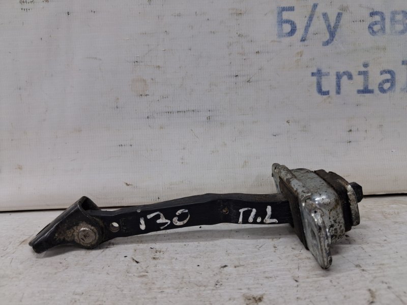 Запчасть ограничитель двери передний левый Hyundai I30 2007-2012 FD 1.6 diesel D4FB 79380-2L000 Б/У Ограничитель двери передний левый Hyundai I30 2007-2012 FD 1.6 diesel D4FB 79380-2L000 Б/У