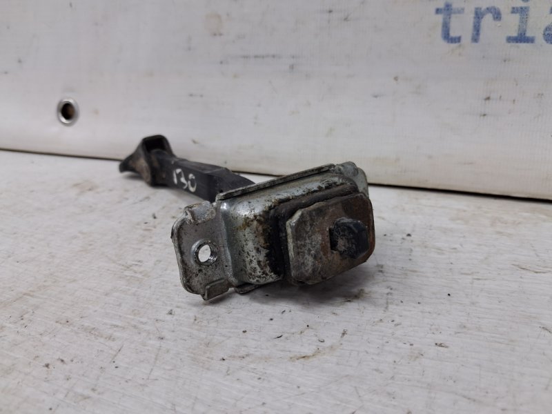 Ограничитель двери передний левый Hyundai I30 FD 1.6 diesel D4FB Ограничитель двери передний левый Hyundai I30 FD 1.6 diesel D4FB