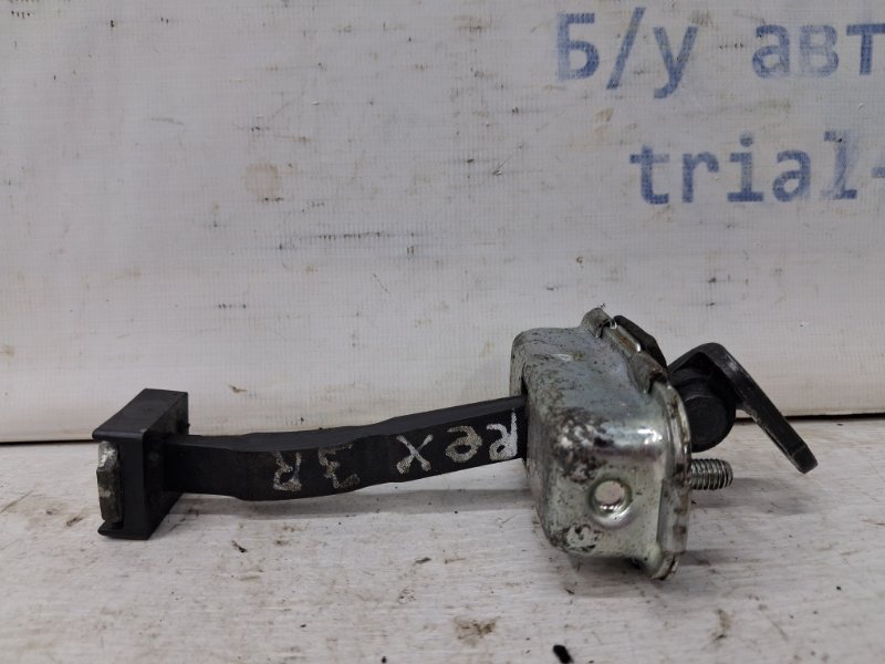 Ограничитель двери задний правый SsangYong Rexton 2006-2012 Y250 2.7 D27DT 7289008001 Б/У