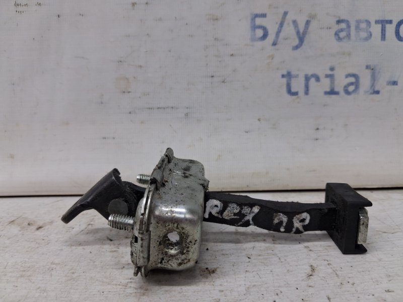 Ограничитель двери передний правый SsangYong Rexton 2006-2012 Y250 2.7 D27DT 7289008001 Б/У