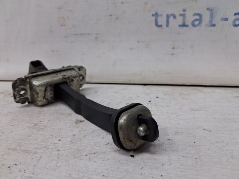 Ограничитель двери задний левый Chevrolet Captiva C100 2.4 бензин Z24SED Ограничитель двери задний левый Chevrolet Captiva C100 2.4 бензин Z24SED