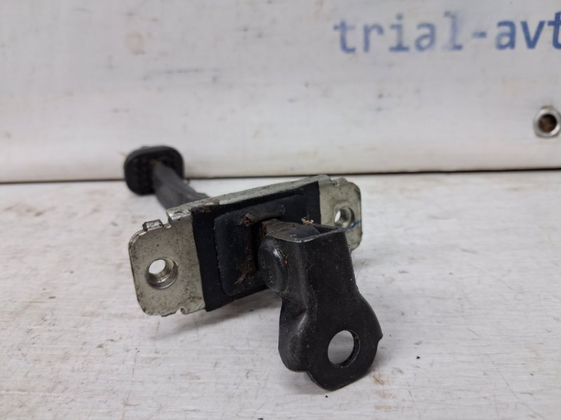 Ограничитель двери задний правый Captiva 2006-2018 C100 2.4 бензин Z24SED