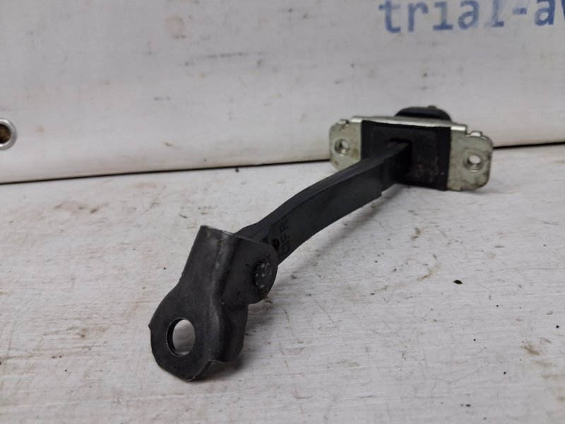 Ограничитель двери передний левый Captiva 2006-2018 C100 2.4 бензин Z24SED