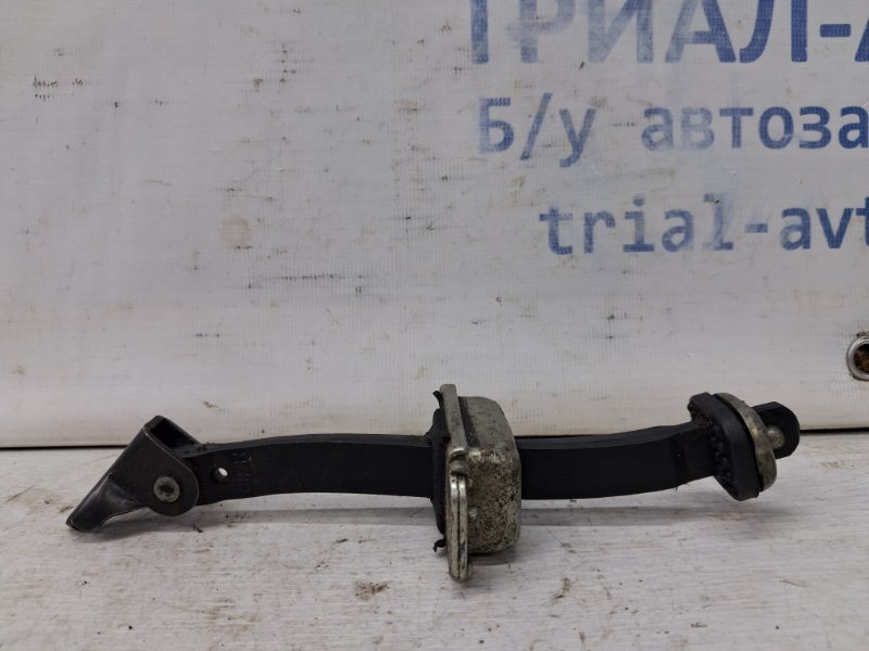 Запчасть ограничитель двери передний правый Chevrolet Captiva 2006-2018 C100 2.4 бензин Z24SED 96624001 Б/У Ограничитель двери передний правый Chevrolet Captiva 2006-2018 C100 2.4 бензин Z24SED 96624001 Б/У