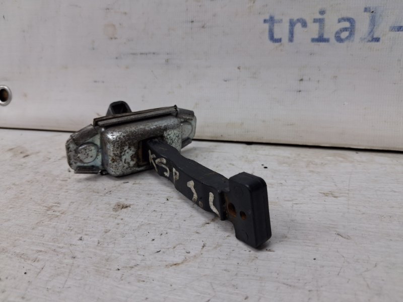 Ограничитель двери задний левый Kia Sportage SL 1.7 diesel D4FD Ограничитель двери задний левый Kia Sportage SL 1.7 diesel D4FD