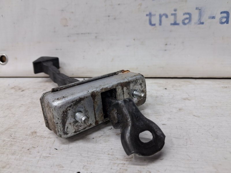 Ограничитель двери передний левый CX 7 2006-2012 ER 2.3 бензин 	L3VDT