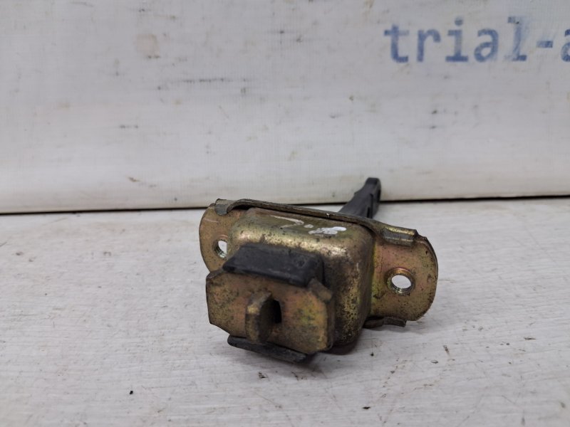 Ограничитель двери задний левый Pajero Sport 1996-2008 K9 3.0 бензин 6G72