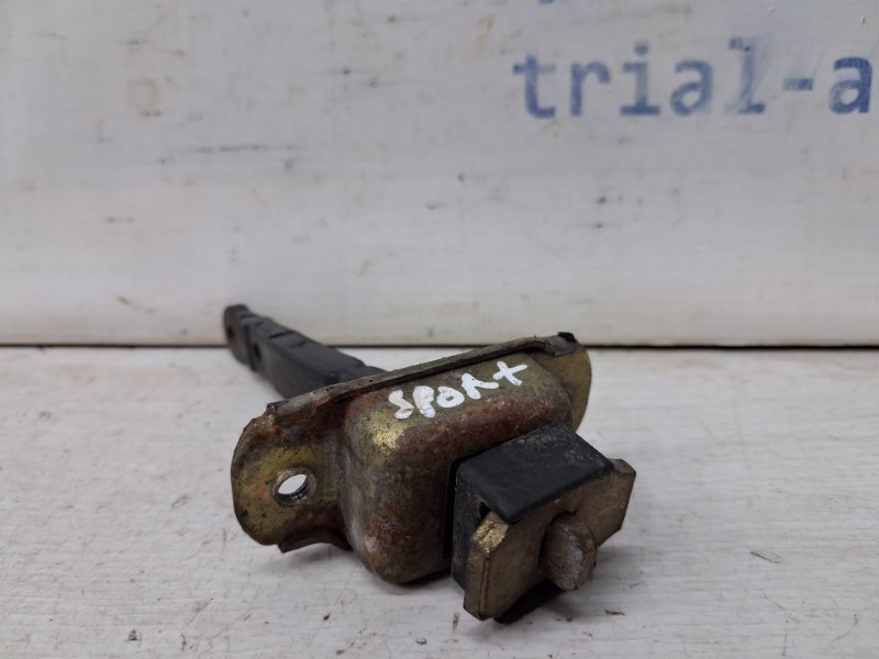 Ограничитель двери задний правый Pajero Sport 1996-2008 K9 3.0 бензин 6G72