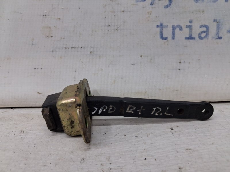 Ограничитель двери передний левый Mitsubishi Pajero Sport 1996-2008 K9 3.0 бензин 6G72 MR503535 Б/У