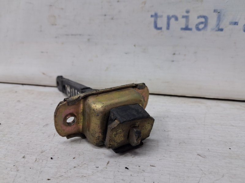 Ограничитель двери передний правый Pajero Sport 1996-2008 K9 3.0 бензин 6G72