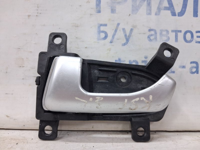 Запчасть ручка двери внутренняя левая Kia Sportage 2010-2016 SL 1.7 diesel D4FD 826103U000 Б/У Ручка двери внутренняя левая Kia Sportage 2010-2016 SL 1.7 diesel D4FD 826103U000 Б/У