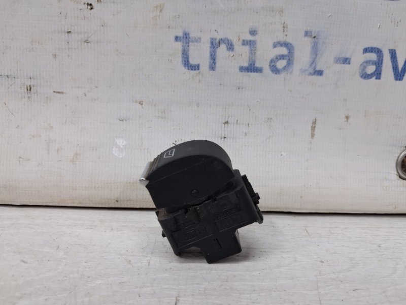 Кнопка стеклоподъемника Kuga 2011-2019 CBS 2.0 diesel Кнопка стеклоподъемника Kuga 2011-2019 CBS 2.0 diesel