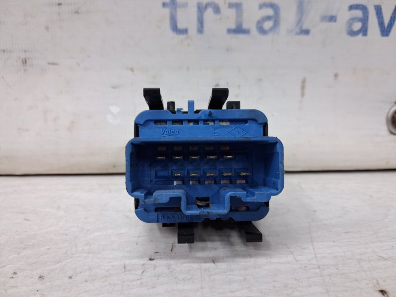 Блок управления стеклоподъемниками Dacia Duster HS 1.5 Diesel K9K Блок управления стеклоподъемниками Dacia Duster HS 1.5 Diesel K9K