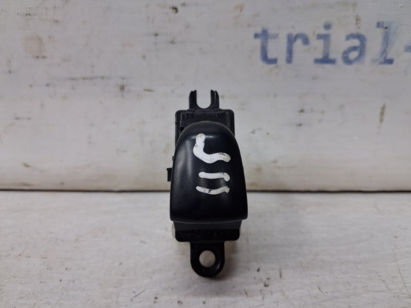 Запчасть кнопка стеклоподъемника Nissan Qashqai 2013-2022 J11 1.2 Бензин HRA2DDT 254114CE0A Б/У Кнопка стеклоподъемника Nissan Qashqai 2013-2022 J11 1.2 Бензин HRA2DDT 254114CE0A Б/У