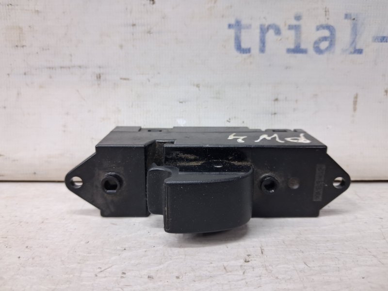 Кнопка стеклоподъемника Pajero Wagon 2006-2022 4 3.2 Дизель 4M41 Кнопка стеклоподъемника Pajero Wagon 2006-2022 4 3.2 Дизель 4M41