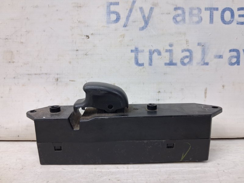 Кнопка стеклоподъемника Mitsubishi Pajero Sport 1996-2008 K9 3.0 бензин 6G72 Б/У