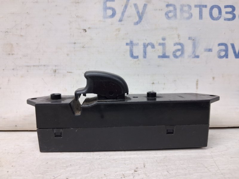 Кнопка стеклоподъемника Mitsubishi Pajero Sport 1996-2008 K9 3.0 бензин 6G72 Б/У