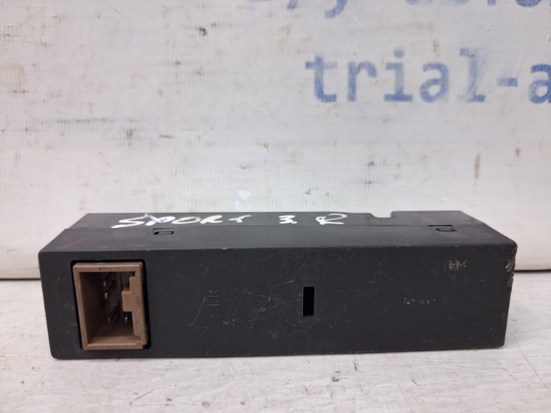 Кнопка стеклоподъемника Mitsubishi Pajero Sport K9 3.0 бензин 6G72