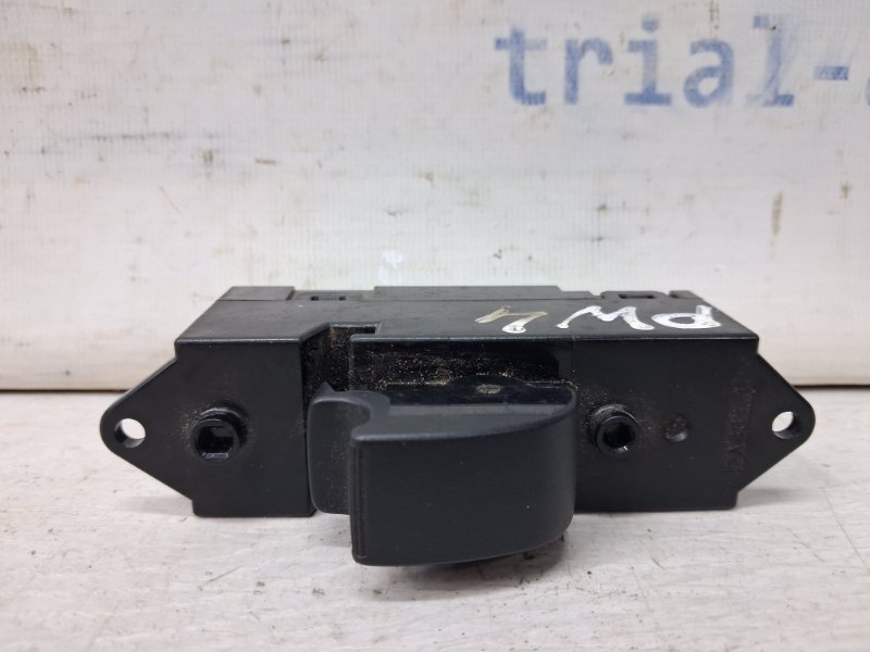 Кнопка стеклоподъемника Pajero Wagon 2006-2022 4 3.2 Дизель 4M41 Кнопка стеклоподъемника Pajero Wagon 2006-2022 4 3.2 Дизель 4M41