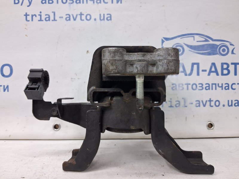 Подушка ДВС правая Auris 2006-2012 E150 1.6 бензин 1ZRFAE
