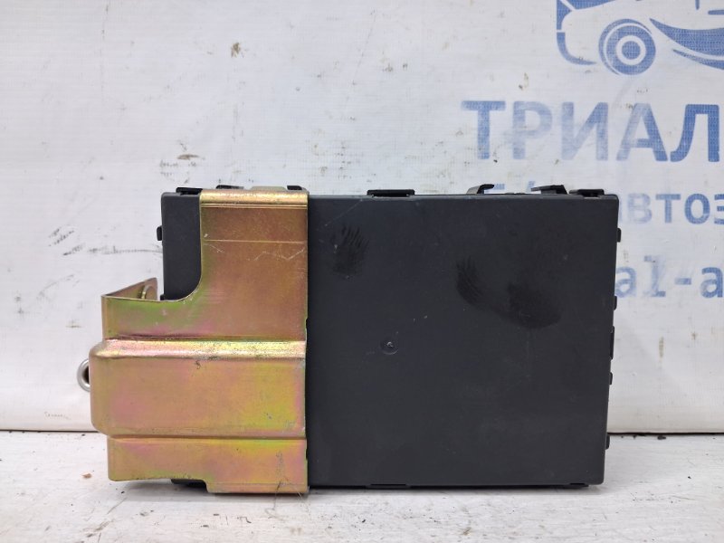 Блок комфорта Pathfinder 2004-2014 R51 2.5 Diesel YD25DDTI Блок комфорта Pathfinder 2004-2014 R51 2.5 Diesel YD25DDTI