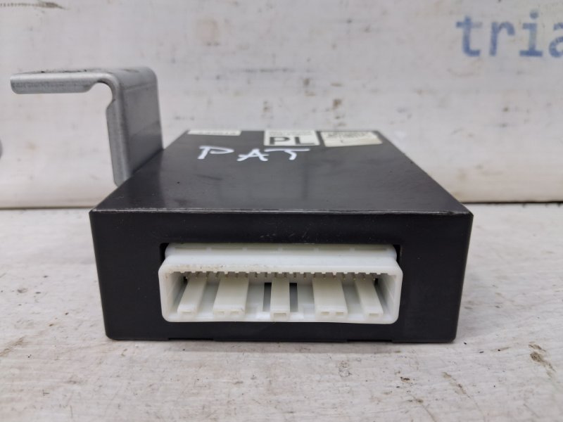 Блок управления Pathfinder 2004-2014 R51 2.5 Diesel YD25DDTI Блок управления Pathfinder 2004-2014 R51 2.5 Diesel YD25DDTI