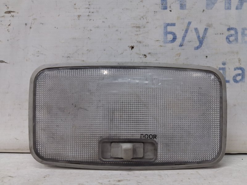 Плафон задний Toyota Auris 2006-2012 E150 1.6 бензин 1ZRFAE 8124052040B1 Б/У