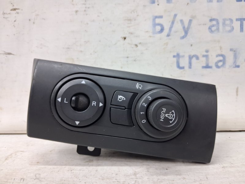 Запчасть корректор зеркал Chevrolet Captiva 2006-2018 C100 2.4 бензин Z24SED 96628618 Б/У Корректор зеркал Chevrolet Captiva 2006-2018 C100 2.4 бензин Z24SED 96628618 Б/У