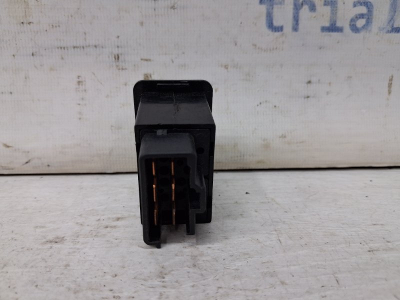 Кнопка противотуманок Pajero Sport 1996-2008 K9 3.0 бензин 6G72 Кнопка противотуманок Pajero Sport 1996-2008 K9 3.0 бензин 6G72