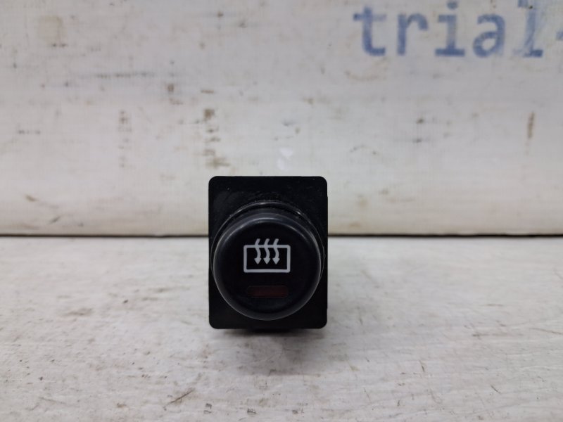 Запчасть кнопка подогрева Mitsubishi Pajero Sport 1996-2008 K9 3.0 бензин 6G72 Б/У Кнопка подогрева Mitsubishi Pajero Sport 1996-2008 K9 3.0 бензин 6G72 Б/У