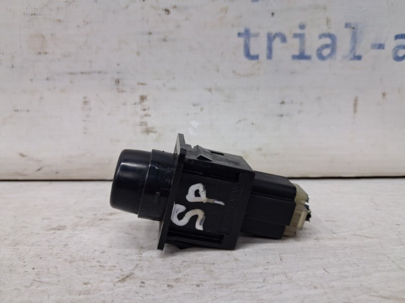 Кнопка подогрева Pajero Sport 1996-2008 K9 3.0 бензин 6G72 Кнопка подогрева Pajero Sport 1996-2008 K9 3.0 бензин 6G72