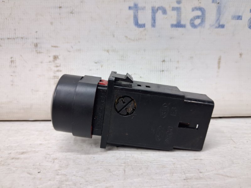 Кнопка аварийки Sorento 2002-2011 BL 2.5 diesel D4CB