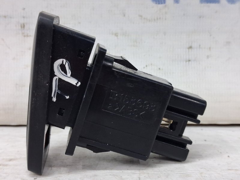 Кнопка аварийки Toyota Prado J120 4.0 1GR-FE