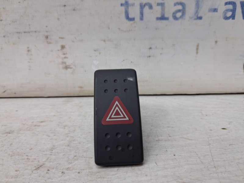 Кнопка аварийки Suzuki SX4 2006-2014 1 2.0 Бензин J20A 3743062J00P4Z Б/У