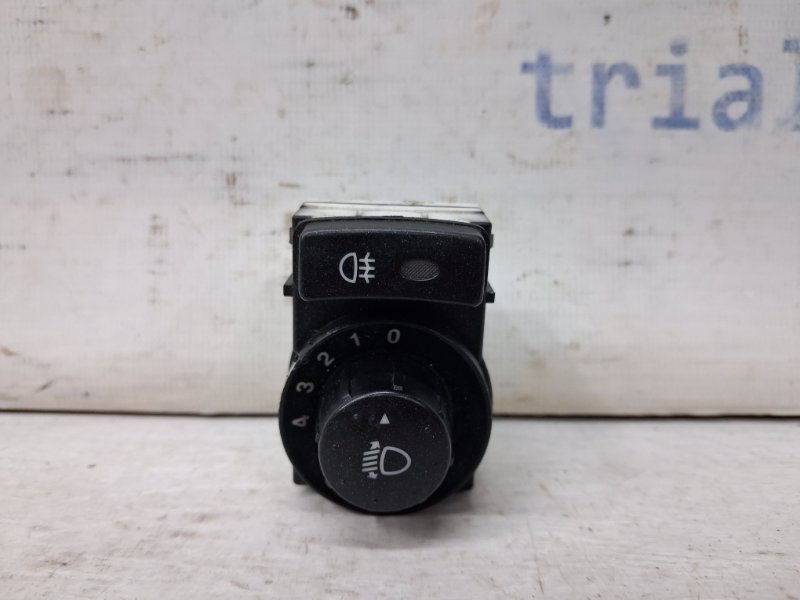 Запчасть корректор фар SsangYong Rexton 2006-2012 Y250 2.7 D27DT 8530008C50 Б/У Корректор фар SsangYong Rexton 2006-2012 Y250 2.7 D27DT 8530008C50 Б/У