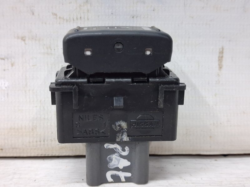 Кнопка подогрева Nissan Pathfinder R51 2.5 Diesel YD25DDTI Кнопка подогрева Nissan Pathfinder R51 2.5 Diesel YD25DDTI