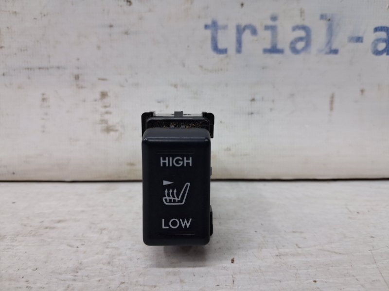 Запчасть кнопка подогрева Subaru Outback 2009-2015 BR 2.5 бензин Ej253 83245AJ001 Б/У Кнопка подогрева Subaru Outback 2009-2015 BR 2.5 бензин Ej253 83245AJ001 Б/У