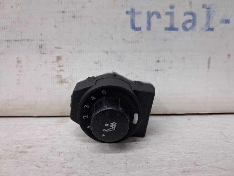 Кнопка подогрева SsangYong Rexton 2006-2012 Y250 2.7 D27DT 8554008C00 Б/У
