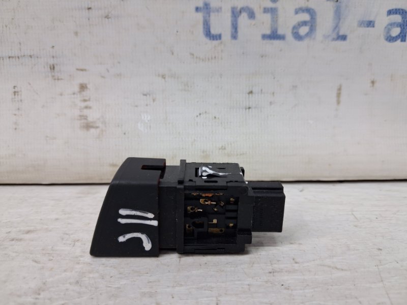 Кнопка аварийки Qashqai 2013-2022 J11 1.2 Бензин HRA2DDT Кнопка аварийки Qashqai 2013-2022 J11 1.2 Бензин HRA2DDT