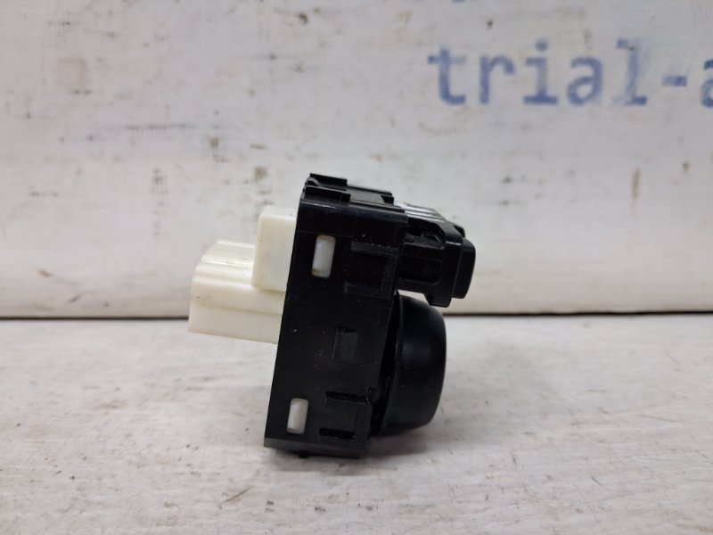 Корректор зеркал Nissan Qashqai J11 1.2 Бензин HRA2DDT Корректор зеркал Nissan Qashqai J11 1.2 Бензин HRA2DDT