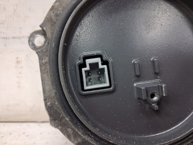 Блок розжига ксеноновой фары Nissan Pathfinder R51 2.5 Diesel YD25DDTI